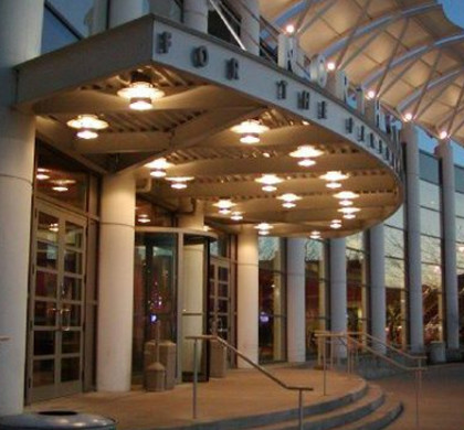 North Shore Center for the Performing Arts